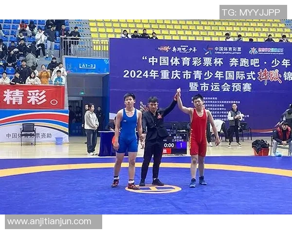 重庆足球队在锦标赛中的耐力表现与战术分析探讨